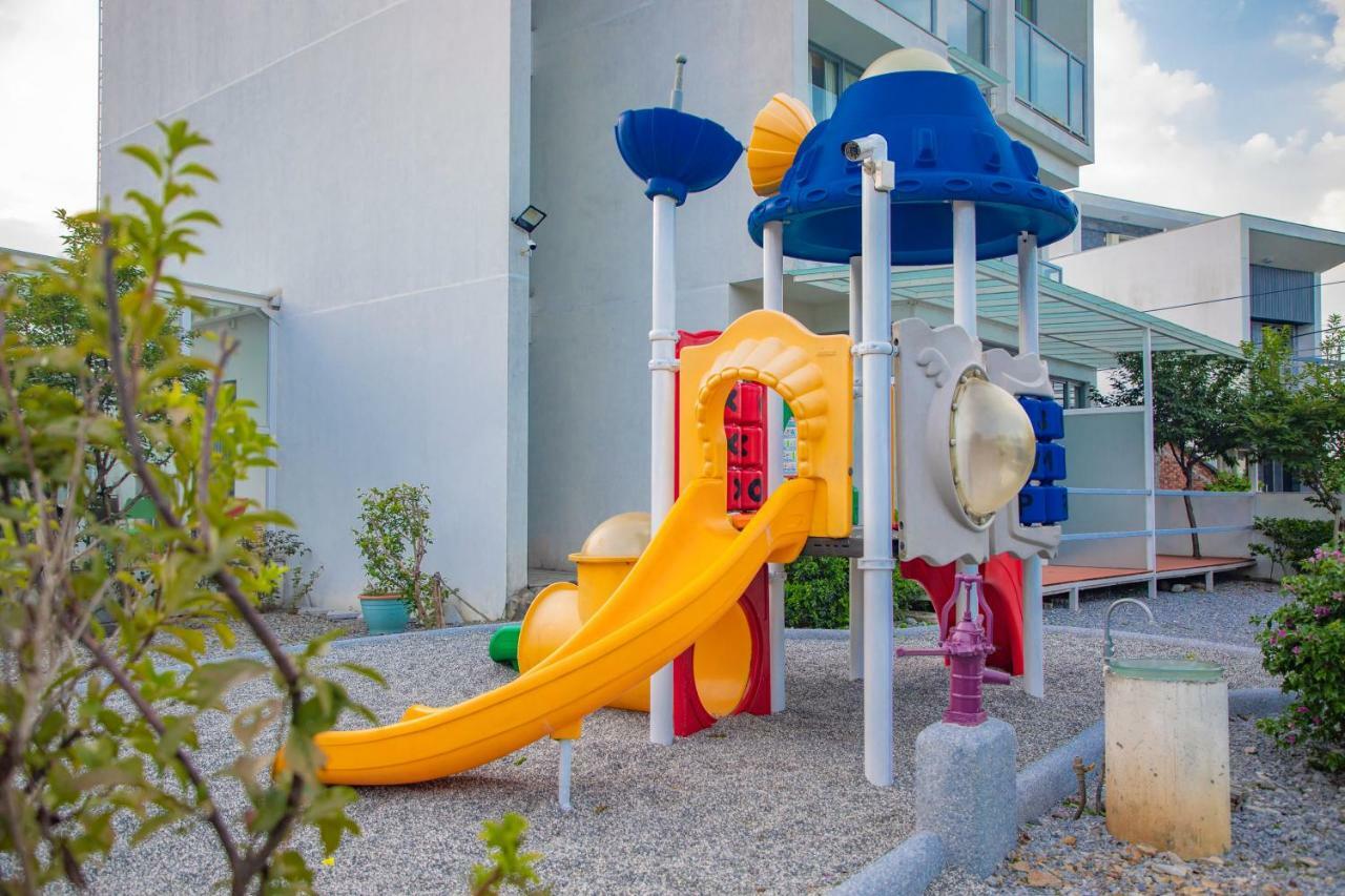 冬山閒雲居民宿 冬山郷 エクステリア 写真